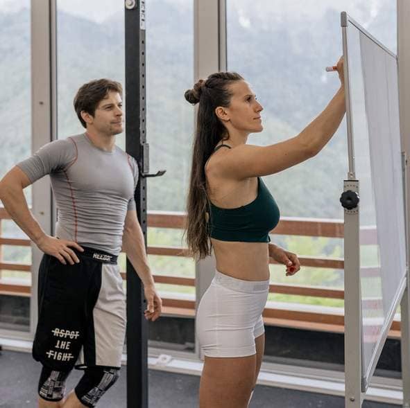 relation-entraineur-coéquipier-coach