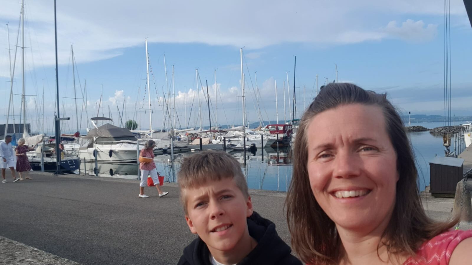 Noa et maman Lausanne 13 ans adolescent